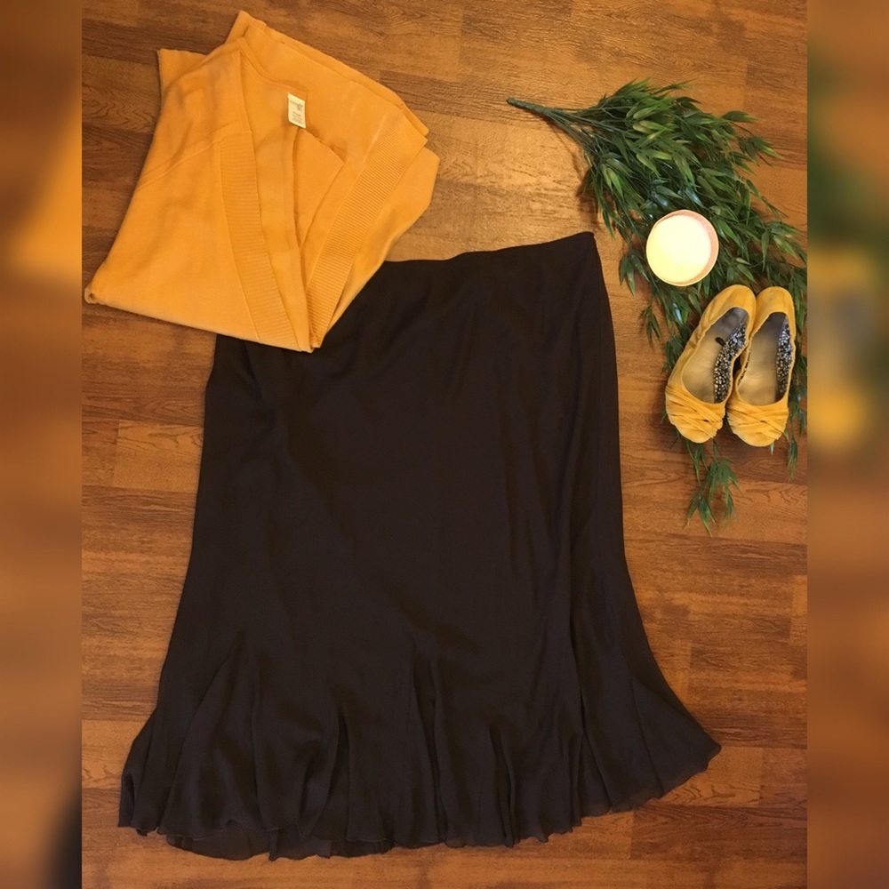 Brown skirt size 26/28W